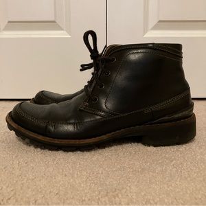 Clarks Shaler Chukka Leather Boots